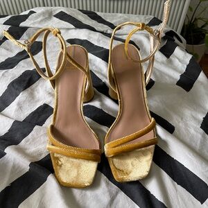 Sam Edelman Kia block heels